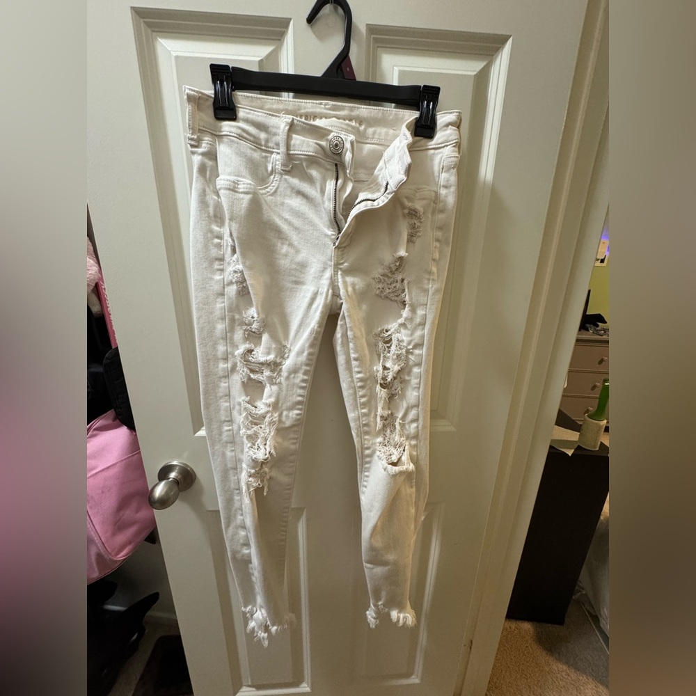 American Eagle Outfitters Off-White Stretch Jeans